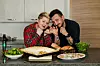 Ispričao je da su supruga i on podjednako autoriteti djeci, i kako je zbog posla izbivao iz kuće više nego što je želio