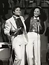 EVERETT COLLECTION Diana Ross na pozornici s Michaelom Jacksonom, 1981.