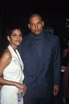Prvi suprug bio je igrač baseballa David Justice, s kojim je bila u braku od 1993. do 1997.
