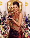 Halle je 2002. osvojila Oscar za najbolju glavnu ulogu u filmu ‘Bal čudoviša