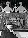 Guy Bourdin ispred jedne od svojih slika