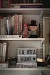Polica s uspomenama
