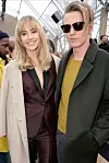 Suki Waterhouse i Jamie Campbell Bower na Burberryjevom showu u Londonu 2014.