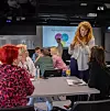Nada Kaurin Knežević sa svojim studentima