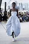 Alexander McQueen i kolekcija ‘u oblacima‘