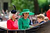 Kraljica Camilla i princeza od Walesa s prinčevima Georgeom i Louisom