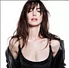 Anne Hathaway nakon Mowenovog bojenja