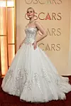 Elle Fanning u glamuroznoj kreaciji Givenchy by Sarah Burton