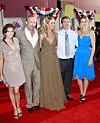 Annie Costner, Kevin Costner, Christine Baumgartner, Joe Costner i Lily Costner na crvenom tepihu 2008. godine