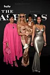 Kris Jenner, Khloe Kardashian, True Thompson i Kim Kardashian