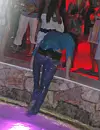 Princ Harry čak je tri puta pao u bazen pa su ga redari skoro izbacili iz kluba.