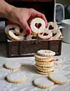 Linzeri jedni su od omiljenih božićnih kolačića