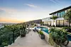 REALTOR/PLANET/PROFIMEDIA