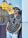 Jako se veseli svom prvom velikom koncertu u Dubrovniku u parku Vile Orsule s pogledom na stari grad