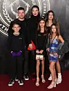 Adriana Lima s obitelji na premijeri filma u Los Angelesu.