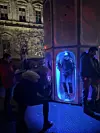 Skulptura AJ VANA BE na Cvjetnom trgu simbolizira vrijednost vode