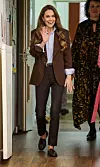 Kate Middleton u mokasinkama bordo boje, jednom od najvećih hitova sezone