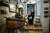 Mala galerija ujedno je ulaz u Igorov stan