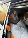 U kamperu joj je cijeli život - hrana, odjeća, kuhinja, toalet, posao