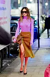 Victoria Beckham istu je modnu kombinaciju pokazala u Parizu i Londonu