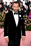 Tom Ford, glavni zagovornik boutonnièrea
