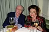 Joan Collins s dva mjeseca starijim Michaelom Caineom u prosincu prošle godine