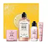 Poklon-set Rose slavi profinjenost mirisa ruže, najromantičnije note od svih. U setu se nalaze parfemski gel za tuširanje, balzam za usne, sapun i mlijeko za tijelo