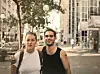 Nina s bratom, koji je zadnje dvije godine života proveo kao beskućnik, a jedne ljetne noći pronađen je mrtav u parku.