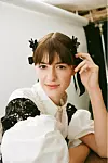 Simone Rocha x H&M kolekcija kreirana je sa željom da stvori bezvremenske komade koje treba voljeti, njegovati i nositi iznova.
