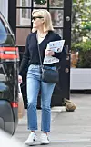 Brentwood, CA - Actress Reese Witherspoon is a happy gal in Brentwood while shopping for kid's books. BACKGRID USA 6 NOVEMBER 2019, Image: 481473469, License: Rights-managed, Restrictions: , Model Release: no, Credit line: Boaz / BACKGRID / Backgrid USA / Profimedia