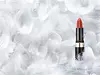 Avon ruž, lagan poput pera