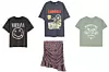 T-shirt s natpisom Nirvana, Bershka (119,90 kn)/ t-shirt s natpisom Ramones H&M (15 eura)/ t-shirt s grafikom Stradivarius (69,90 kn)/ mini suknja Reserved (69,90 kn - akcijska cijena)/
