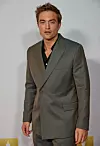 Robert Pattinson
