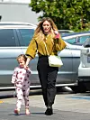 Hilary Duff u šetnji s kćerkom Banks Violet Bair