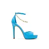 Aldo, 740 kn