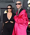 Iako su razmijenili zavjete u kapeli u Las Vegasu, Kourtney i Travis još uvijek nisu dobili službenu dozvolu za brak.
