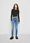 Calvin Klein skinny traperice (prije 99,41 eura, sada 64,95 eura)