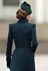 Isprepletena kosa u obliku starog simbola