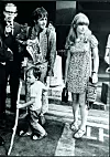 McCartney 1967. sa zaručnicom Jane Asher i Julianom, sinom Johna Lennona.