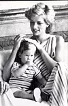 Na odmoru, kao gosti španjolske kraljevske obitelji, Diana i dvogodišnji Harry.