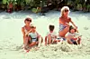 Diana na odmoru na Necker Islandu sa sinovima i Frances Shand.