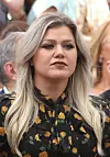 Kelly Clarkson šokiralo je razotkrivanje tajne koju je htjela sačuvati