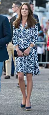17th April, 2014: Prince William and Catherine, Duchess of Cambridge at Echo Point where they viewed the Three Sisters, during their tour of Australia and New Zealand., Image: 191111724, License: Rights-managed, Restrictions: , Model Release: no, Credit line: GoffPhotos.com / Goff Photos / Profimedia