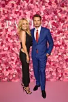Pamela Anderson sa sinom Brandonom Thomasom Leejem, producentom filma ‘Pamela: A Love Story‘