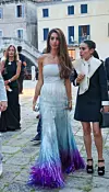 Amal Clooney u efektnoj haljini američkog brenda Bach Mai