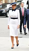 U Dolce&Gabbana haljini stigla je u Westminstersku opatiju u Londonu