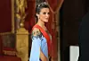 Nosila je jedan od najpoznatijih komada iz španjolske kraljevske zbirke nakita, omiljenu joj cvjetnu tijaru, poznatu kao Spanish Floral Tiara iz 19. stoljeća