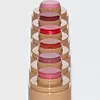Pocket Blush - kremasto rumenilo osmišljeno je za lako nanošenje, može se koristiti na obrazima, ali i usnama, zbog čega je idealno za svakodnevni make-up kada želimo dodati samo malo boje na obraze i svježine