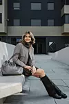 Twinset jakna zablistala je u kombinaciji s njihovim puloverom i suknjom