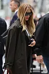 Manekenka Rosie Huntington-Whiteley nosi toplu plavu nijansu